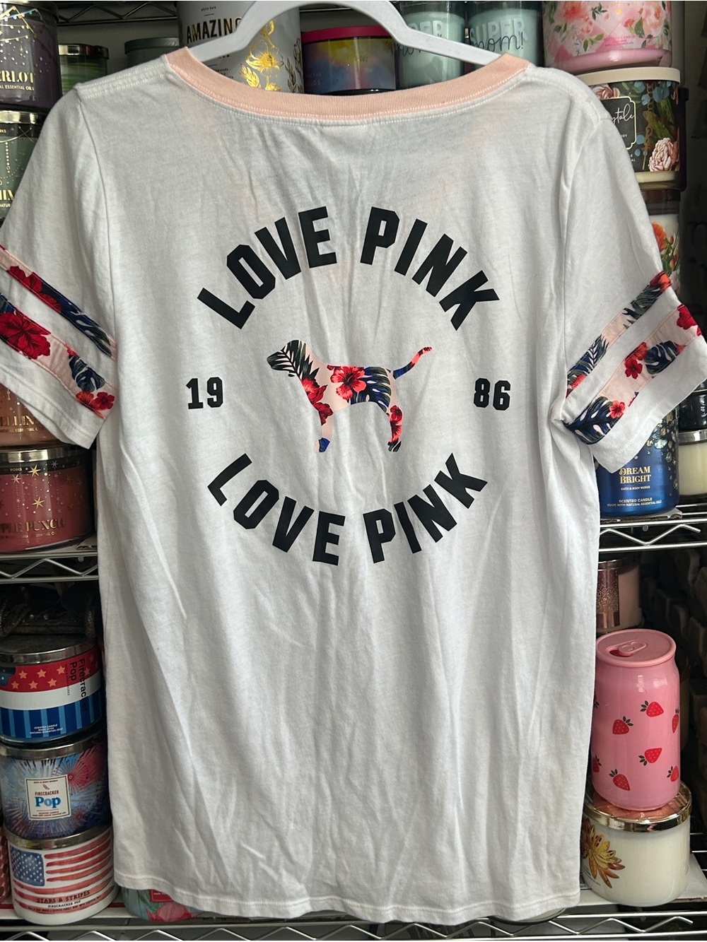 VS PINK V NECK -NWOT